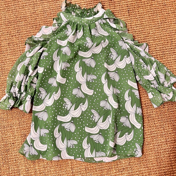 Max Studio Top - Picture 2 of 3